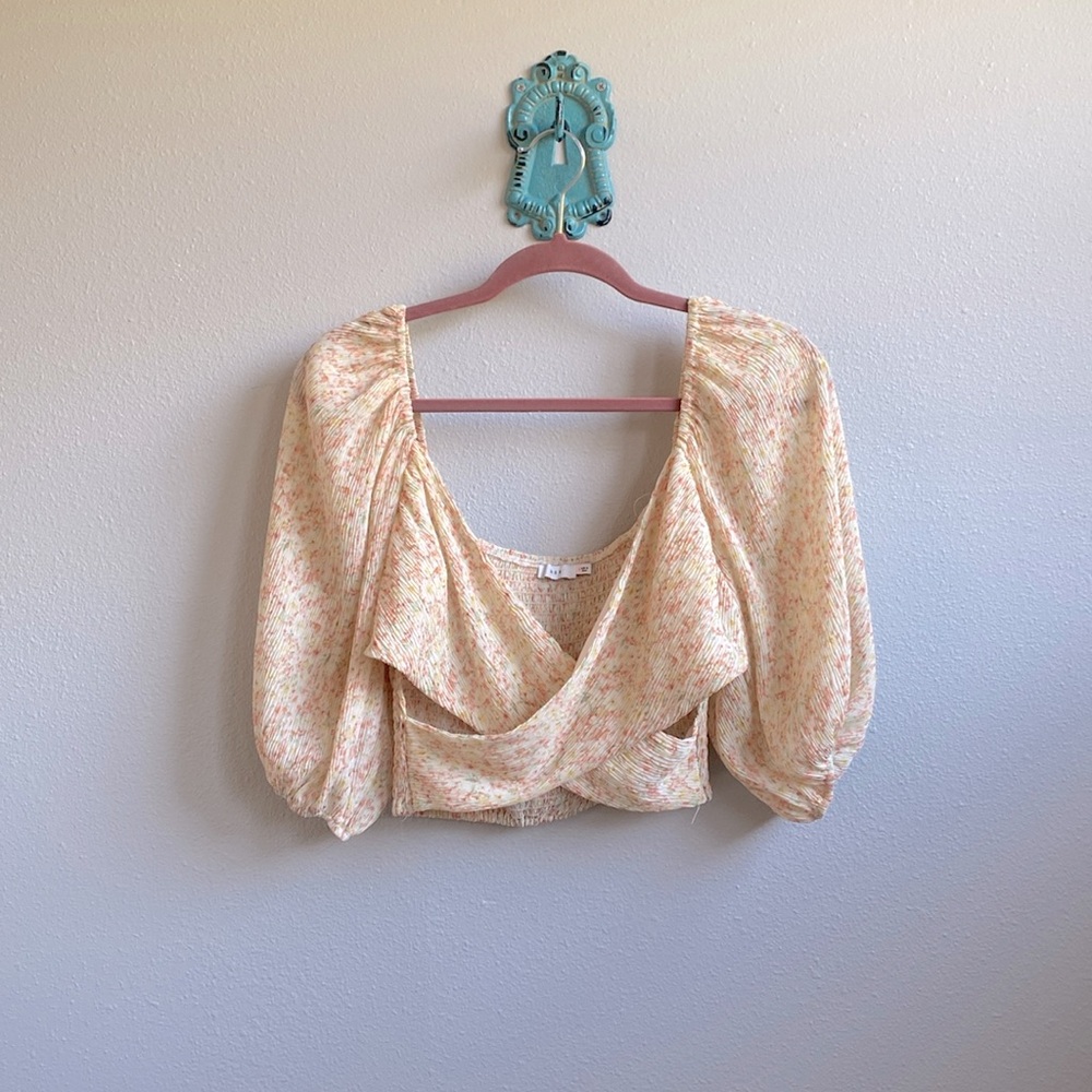 Lush wrap floral top🩷